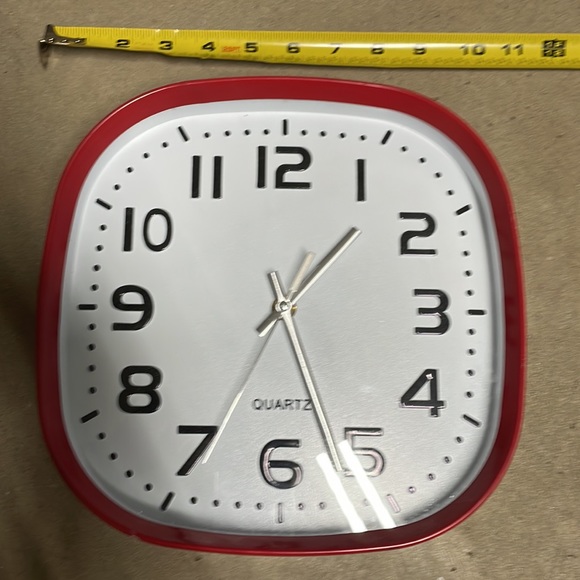 Wall Clock - Picture 4 of 6